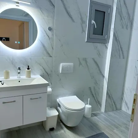 Coral Guest house Himare