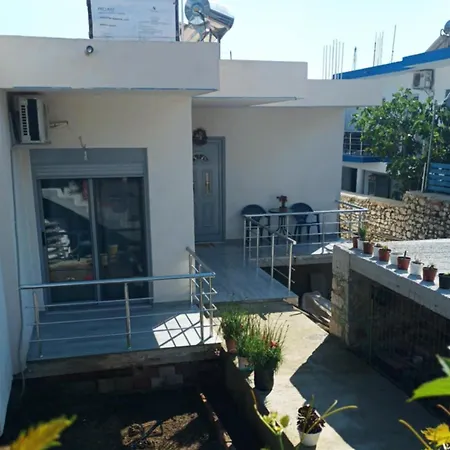 Guest house Coral