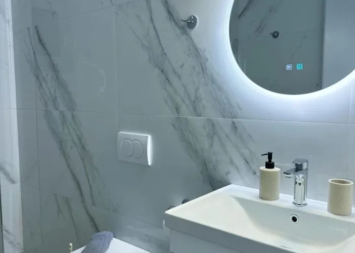 Konukevi Coral Himarë